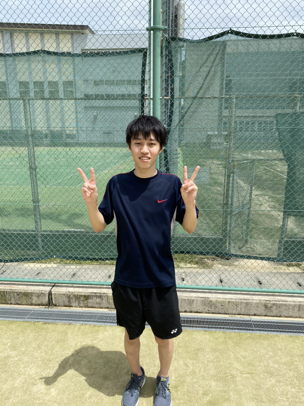 男子2回生 愛媛大学硬式庭球部 男子2回生 愛媛大学硬式庭球部