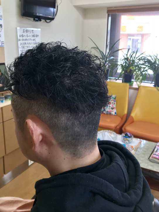スラダン 福ちゃん 酒田市の理容室床屋さん Wライセンス理容美容 お顔そりエステ スラダン 福ちゃん 酒田市の理容室床屋さん Wライセンス理容美容 お顔そりエステ