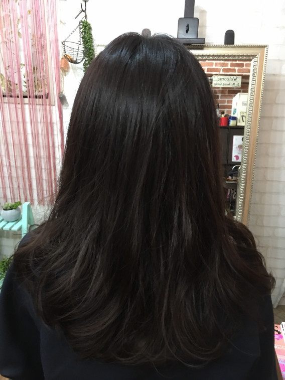 ハイトーンカラーをトーンダウン 黒染めとパープルミックス オルディーブアディクシー アメジスト3 新宿プライベートサロン Sugar B