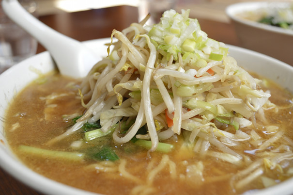 蘭蘭のみそラーメン食べる 中野市がイート想う