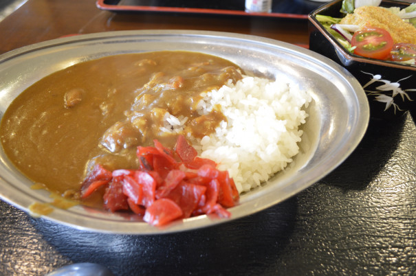 関英ドライブインでカレーライス食べる 中野市がイート想う