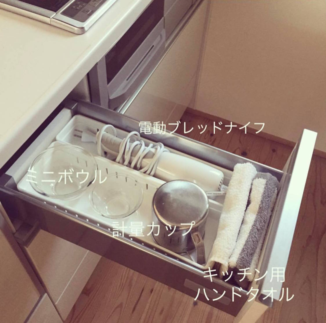 清潔感の中にタイルがアクセント Chez Rie16さんのキッチンを探索 タカラスタンダード オフェリア 平田タイル ムクリ Mukuri