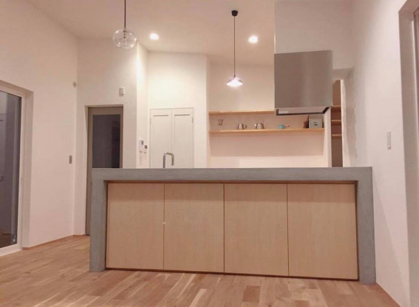 毎日ときめくキッチンでありたい Tsuki 24さんのキッチンを探索 造作 モルタル 無垢 ムクリ Mukuri