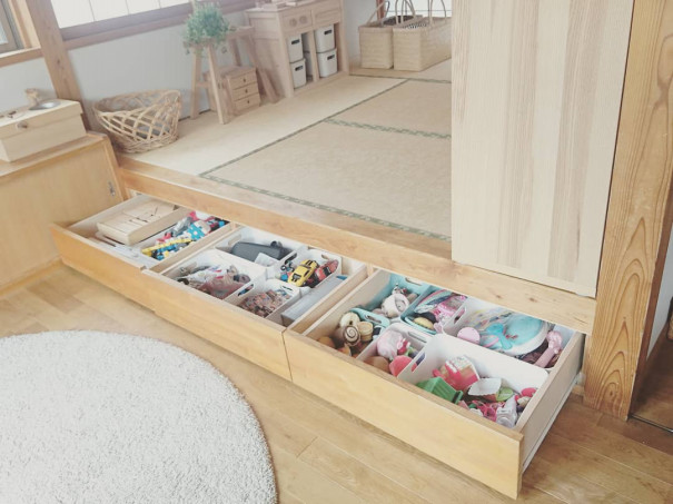 暮らしのインテリア 自由度が高くリビングをスッキリ保ってくれる和室 ぬくもりと成長を楽しめる木の家 Yu Mi Hoさん ムクリ Mukuri