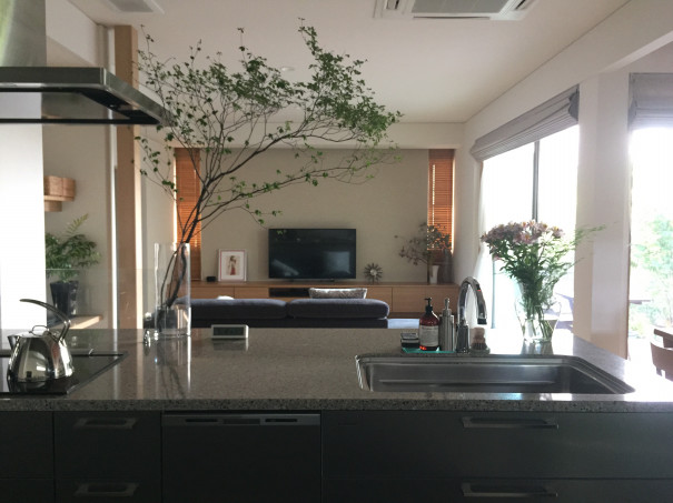 暮らしのインテリア 自分らしい 自信を持つ暮らし シンプルなおうちづくり 塩 醤油麹レシピ付き Mamigram さん ムクリ Mukuri