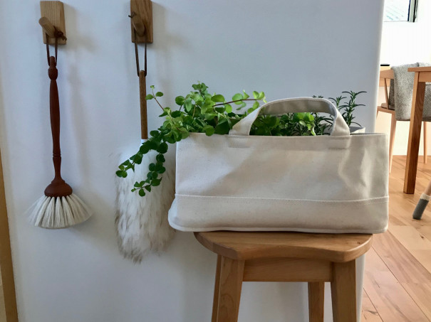 暮らしのアイテム 収納する定位置を決めすぎない フレキシブルに活躍する無印良品の収納アイテム Meguri４ ムクリ Mukuri