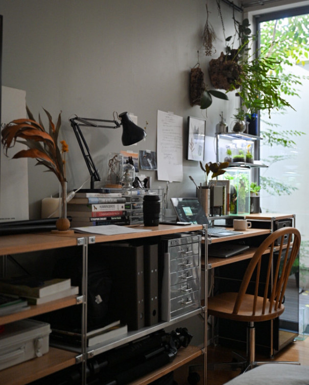 暮らしのインテリア 在宅勤務と上手く向き合う家具の配置とは 賃貸に見せない夫婦ふたり暮らし Sky Photoさん ムクリ Mukuri