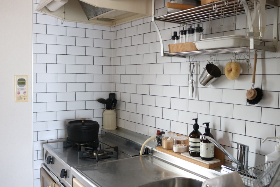 暮らしのインテリア アパートからマンションへ引越し 家事がスムーズに行えるキッチンづくり ２ldkの賃貸暮らし Mari Ppe さん ムクリ Mukuri