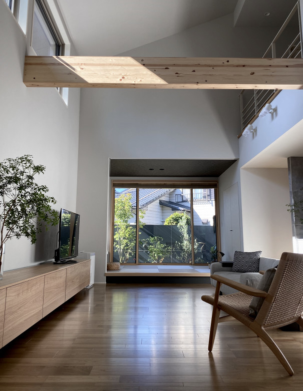 暮らしのインテリア 家族の憩いの場 リビングに 和 の空間を スッキリだけど温かみのあるおうちづくり Kaede Homeさん ムクリ Mukuri