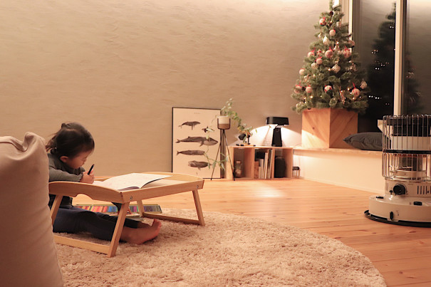 あの人の暮らしが素敵な理由 手紙よサンタに届け 一本のツリーに集う物語 クリスマスを楽しむ Ak Igさん ムクリ Mukuri あの人の暮らしが素敵な理由 手紙よサンタに届け 一本のツリーに集う物語 クリスマスを楽しむ Ak Igさん ムクリ Mukuri