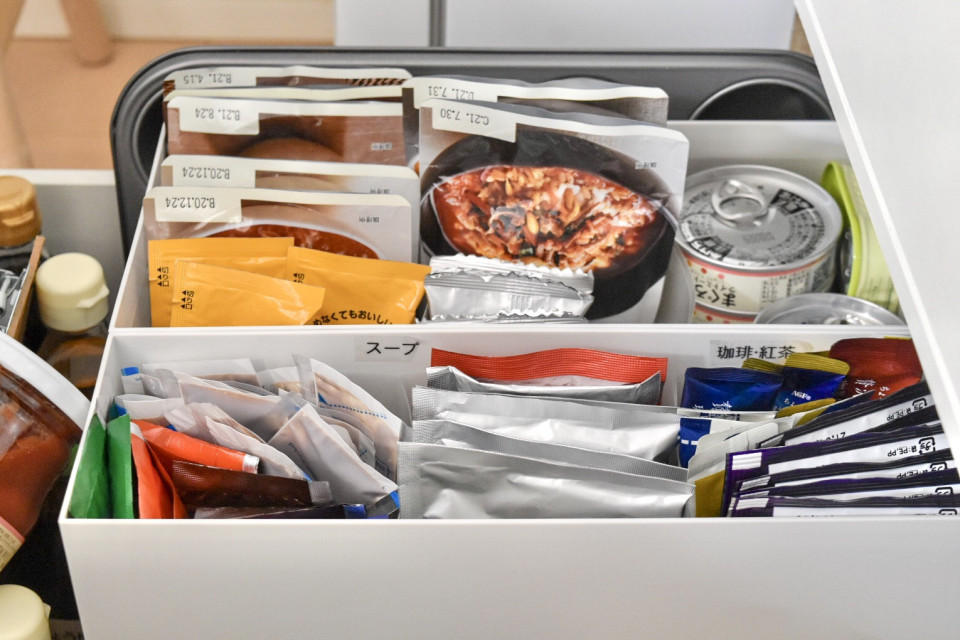 暮らしの整理 収納術 ルーティン化した食品ストック収納の方法とは 仕組みづくりで無理なくちょうどいい暮らし Taka 5 Homeさん ムクリ Mukuri 暮らしの整理 収納術 ルーティン化した食品ストック収納の方法とは 仕組みづくりで無理なくちょうどいい暮らし Taka 5 Homeさん ムクリ Mukuri