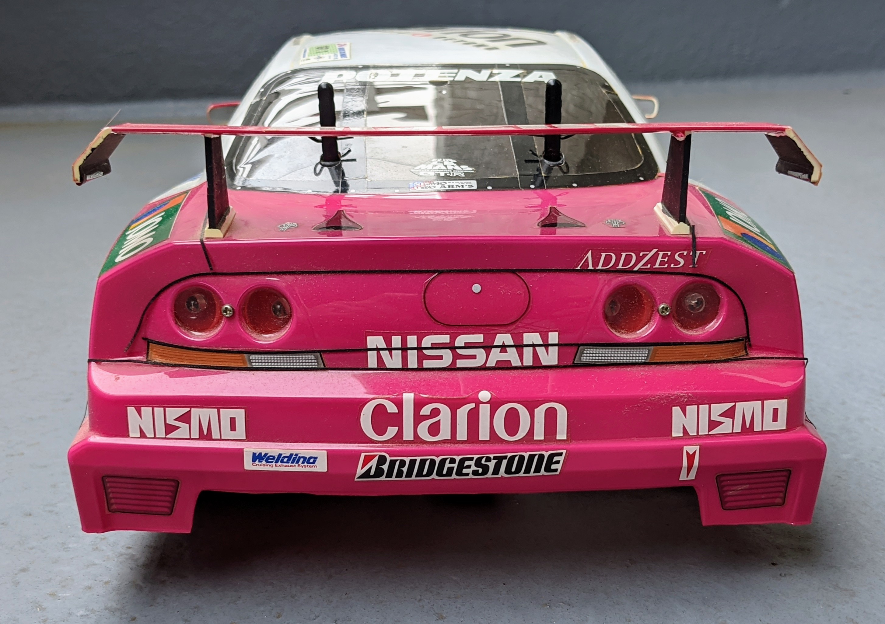 TAMIYA 1/10 RC Nismo Clarion GT-R LM 95 Le Mans contender