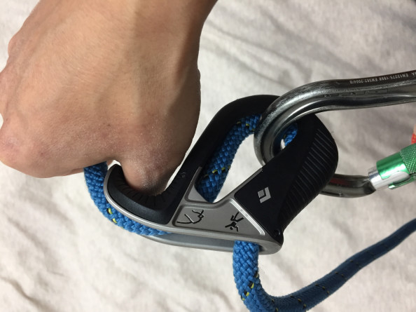 初心者にもおすすめできるビレイデバイス Atc パイロット Climbing In China Seen From Japan