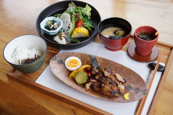 ランチ 創作料理 野の花 Nonoka