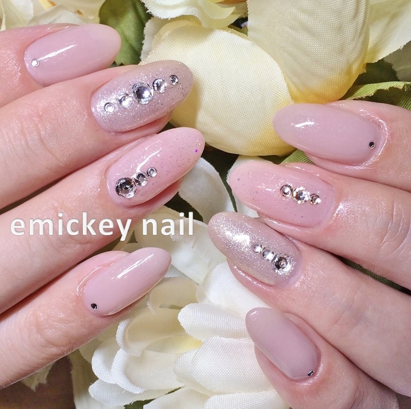 きらきらヌーディーネイル Emickey Nail