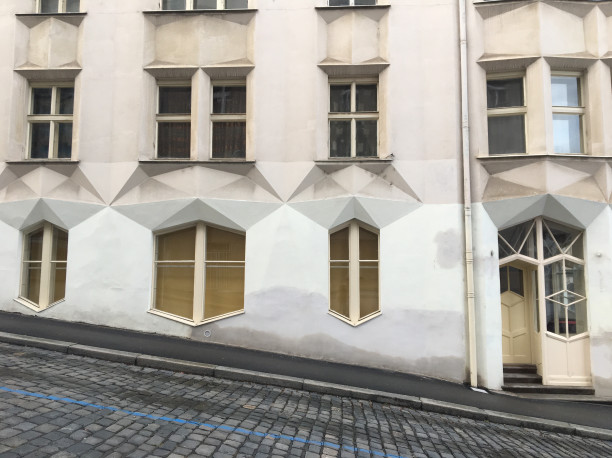 プラハでキュビズム建築を巡る Vogue Blog プラハでキュビズム建築を巡る Vogue Blog