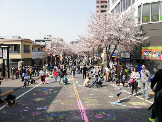 聖蹟桜ヶ丘駅周辺でせいせき桜まつりがおこなわれました 多摩市議会議員 山崎ゆうじ Yamazaki Yuji