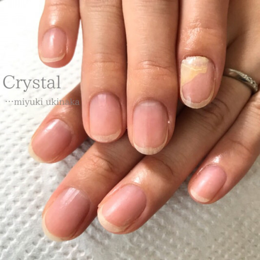 自爪の状態を確認してみよ Nailsalon Crystal