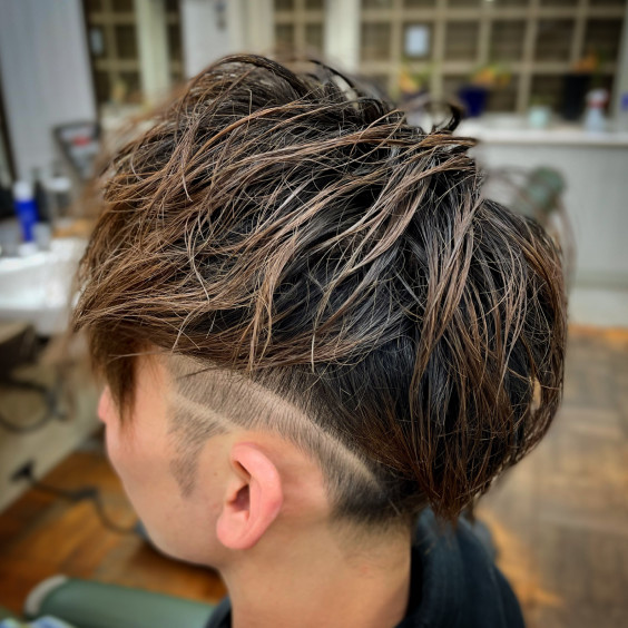 ツーブロック内部にラインをシュッと Tashiro Mix Hair