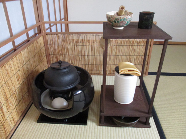6月の稽古 桑小卓 濃茶点前 薄茶点前 裏千家 佐藤宗真茶道教室 6月の稽古 桑小卓 濃茶点前 薄茶点前 裏千家 佐藤宗真茶道教室