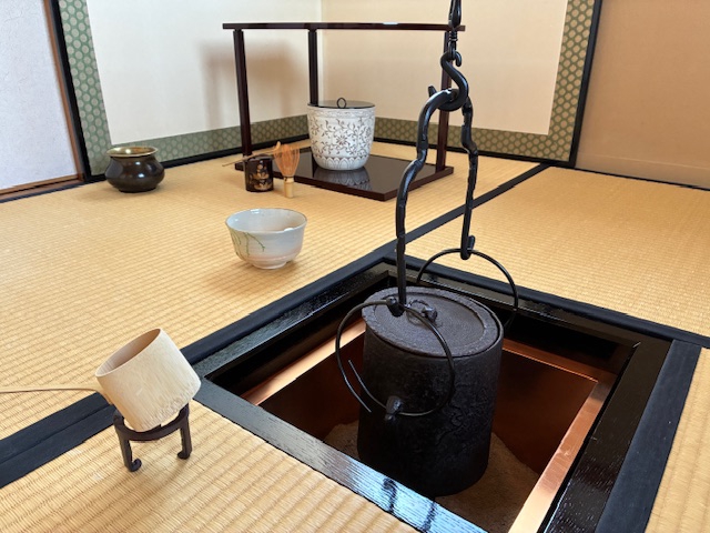 3月の稽古 釣釜 初炭手前・濃茶点前 | 裏千家 佐藤宗真茶道教室