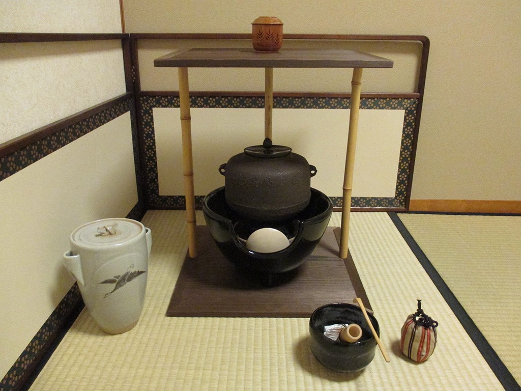 10月の稽古 五行棚 濃茶・薄茶 | 裏千家 佐藤宗真茶道教室