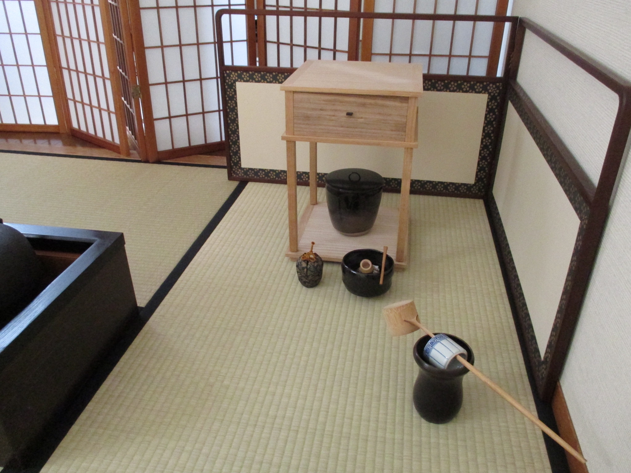 2月の稽古 逆勝手ー江岑棚 濃茶・薄茶 | 裏千家 佐藤宗真茶道教室 2月の稽古 逆勝手ー江岑棚 濃茶・薄茶 | 裏千家 佐藤宗真茶道教室