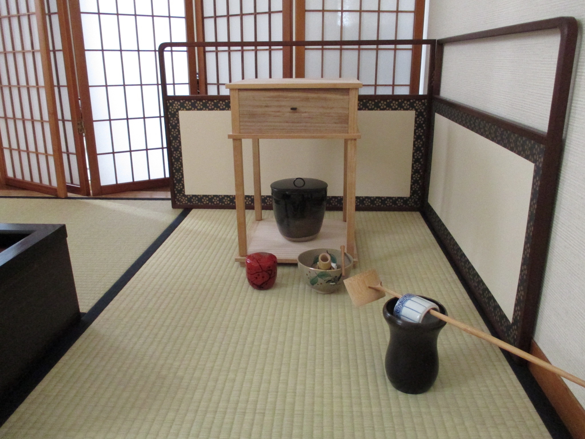 2月の稽古 逆勝手ー江岑棚 濃茶・薄茶 | 裏千家 佐藤宗真茶道教室