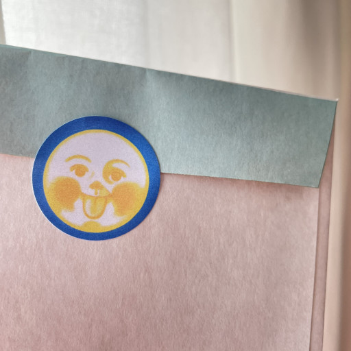 Laughlove Design
