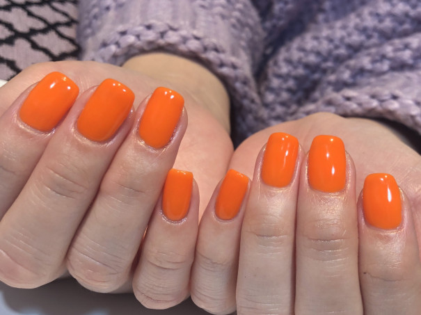 パラジェルで冬ネオンオレンジネイル 京橋美容室 ネイルサロン Stella Nail ネイリスト宮田