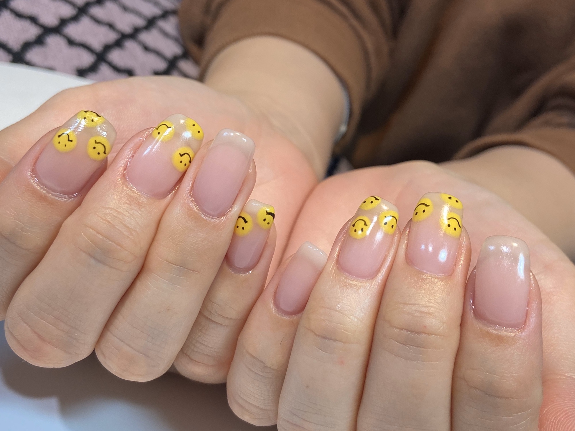 パラジェルでわいわいスマイルネイル 京橋美容室 ネイルサロン Stella Nail ネイリスト宮田