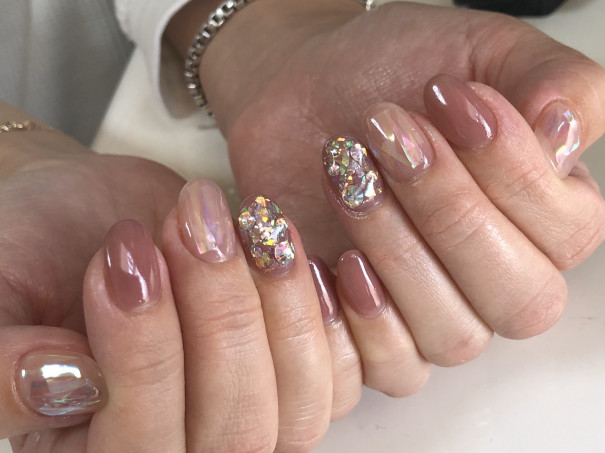 パラジェルで秋のオーロラシートでお洒落ネイル 京橋美容室 ネイルサロン Stella Nail ネイリスト宮田