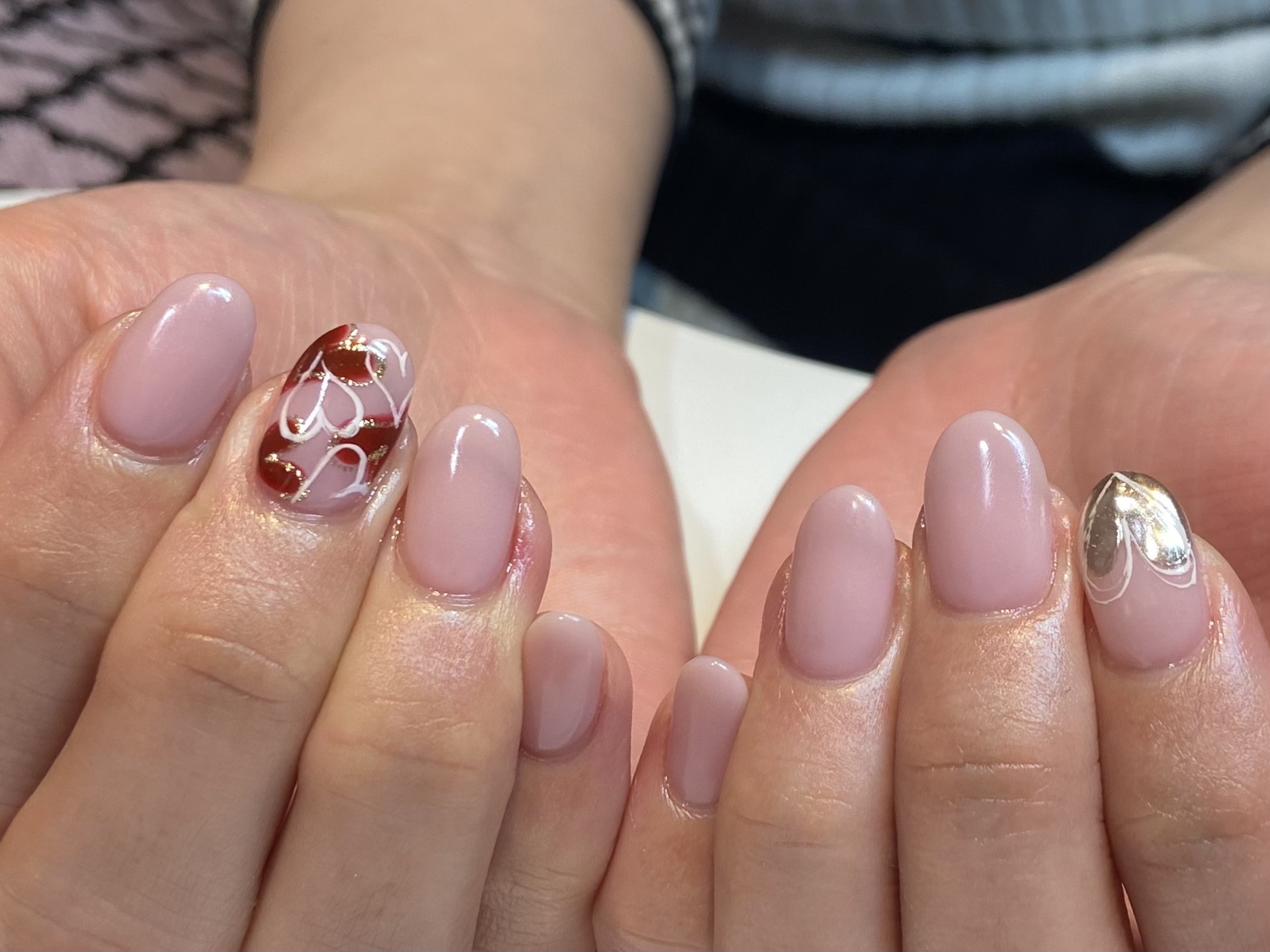 パラジェルで大人可愛いハートネイル 京橋美容室 ネイルサロン Stella Nail ネイリスト宮田