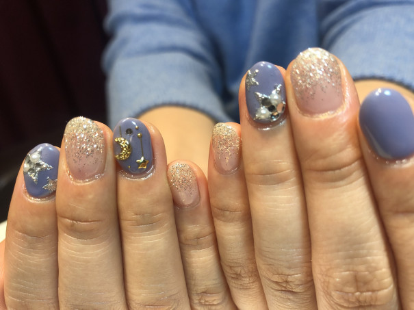 月と星の大人お洒落ネイルです 京橋美容室 ネイルサロン Stella Nail ネイリスト宮田