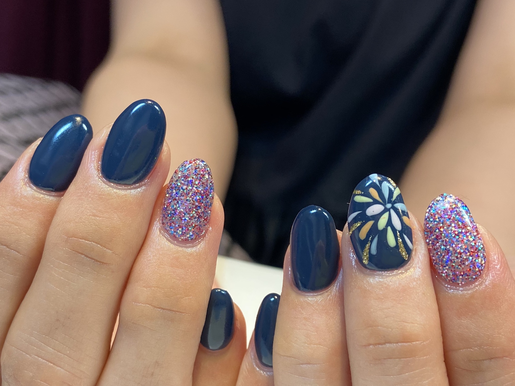 パラジェルで花火ネイル 京橋美容室 ネイルサロン Stella Nail ネイリスト宮田