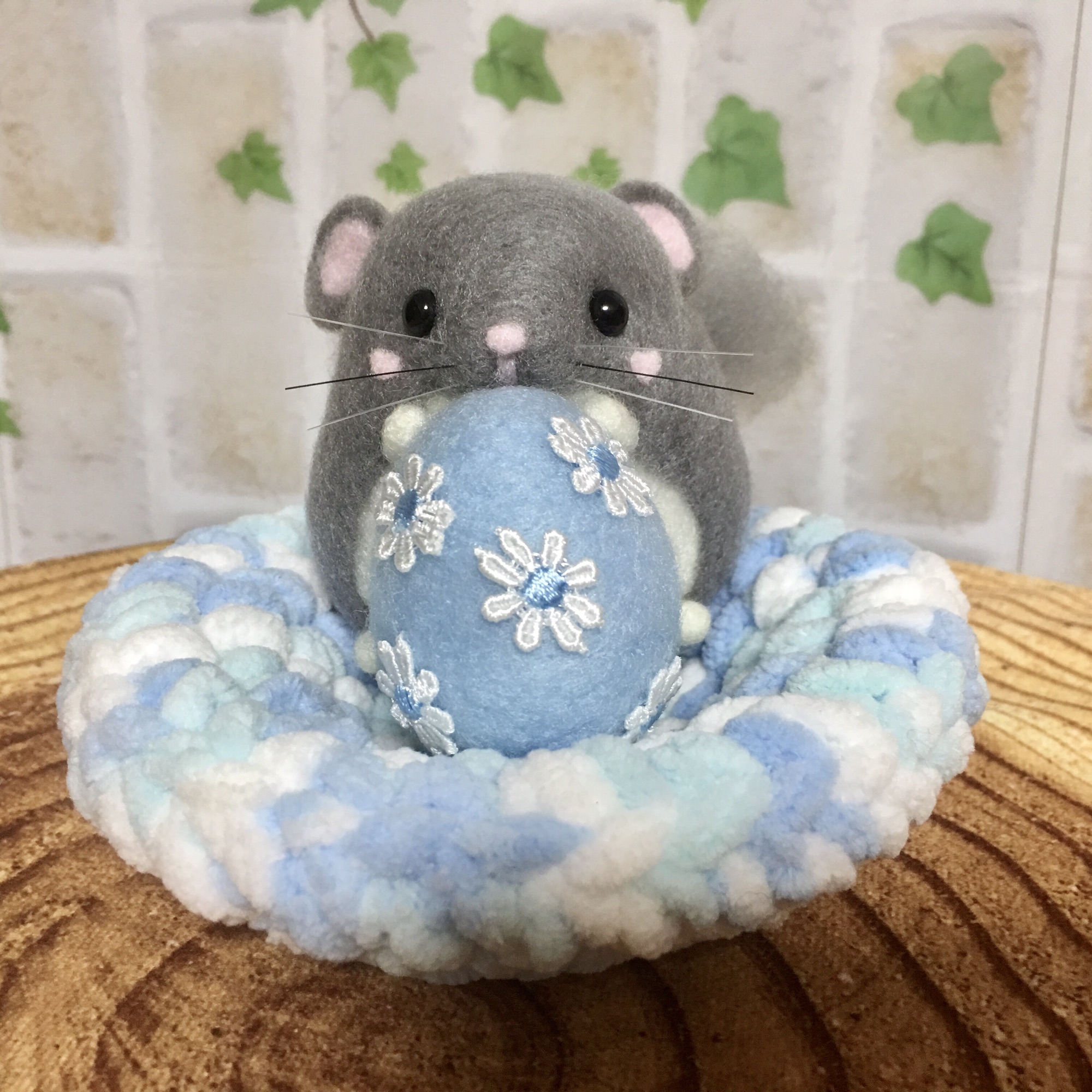 イースターチンチラ♡ | なつはちふれんず