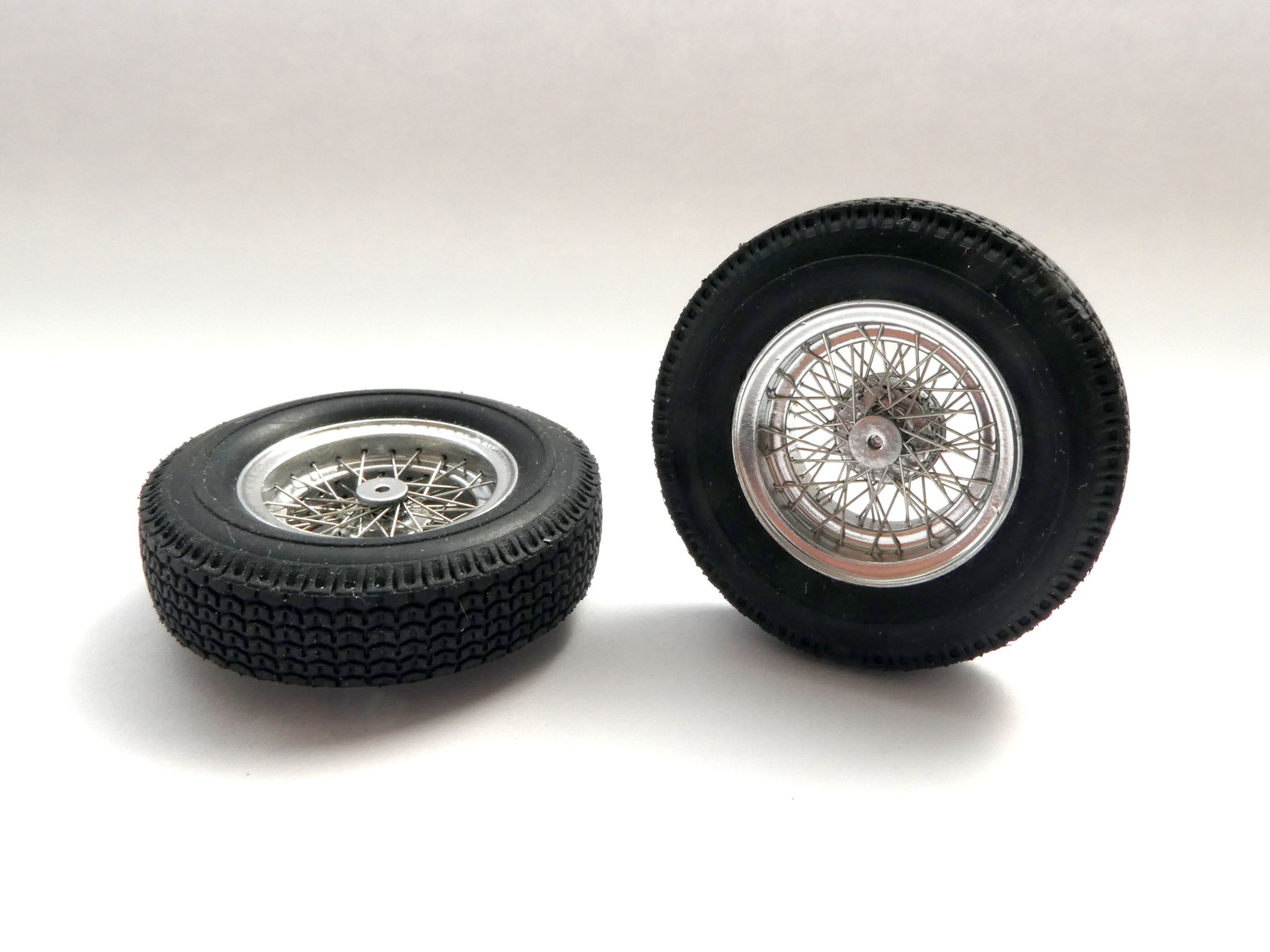 KW04 1/24 かっぱ式ワイヤーホイール250LMタイプ | PLUSALFA