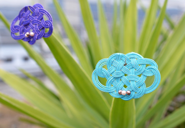 花結びのヘアピン 水引デザインco カラーコーディネートで新しい水引の世界観をつくります