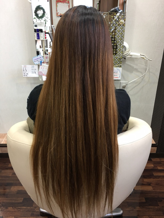 スーパーロングのハイライトカラー Artista Hair