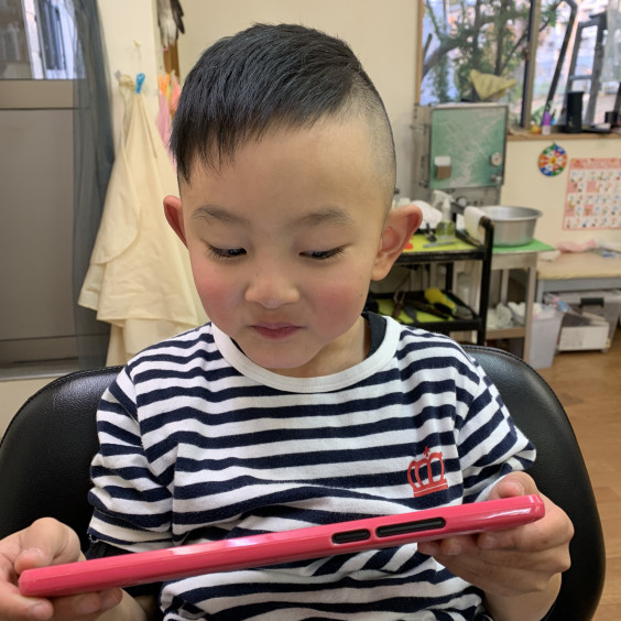 キッズヘアもガッツリ刈上げ 長崎県佐世保市花高で家族で営んでいる床屋 理容 ふくだ キッズヘアもガッツリ刈上げ 長崎県佐世保市花高で家族で営んでいる床屋 理容 ふくだ
