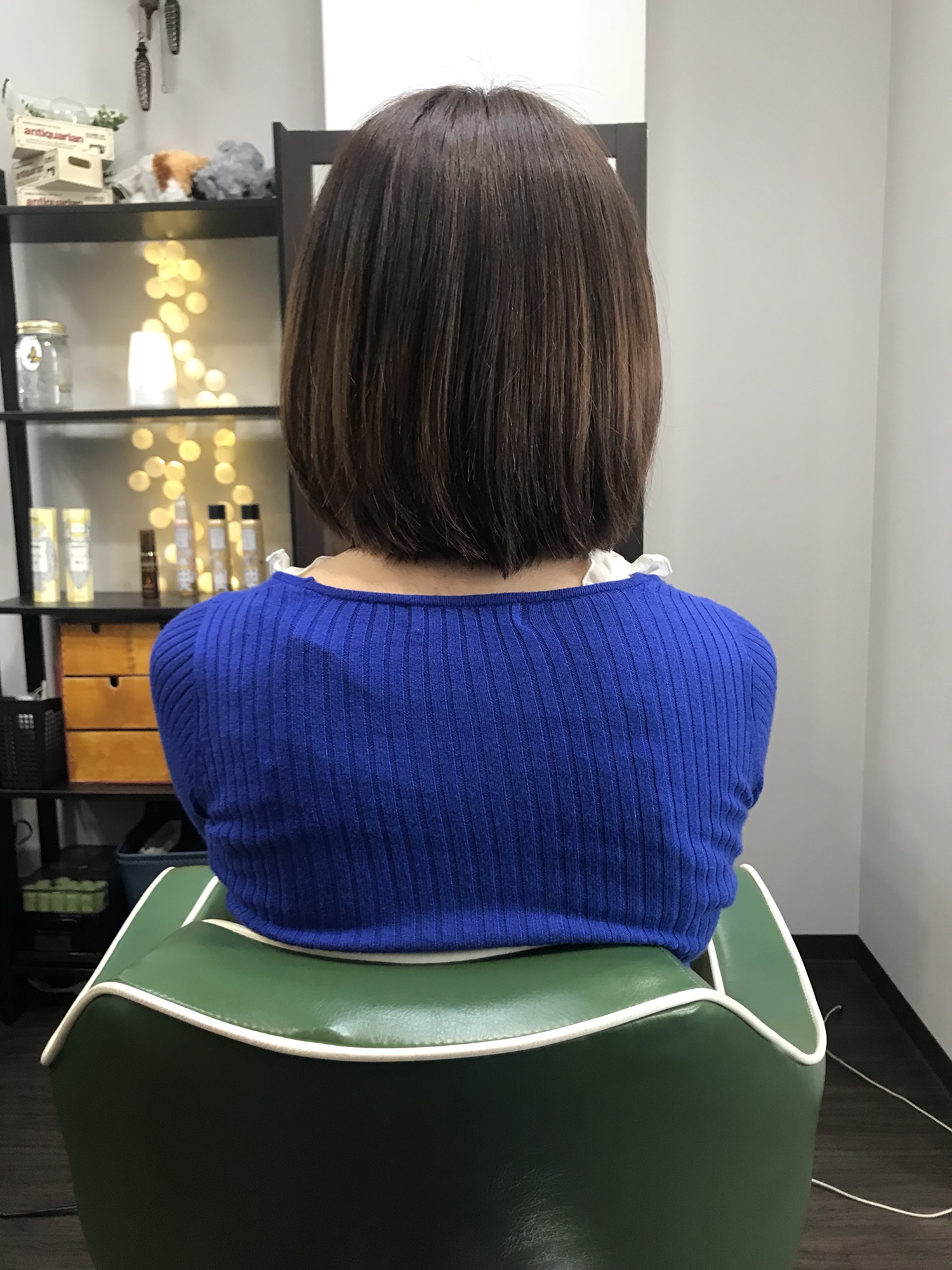 腰まで伸びた髪をカットした結果⭐ | 話題の「激変カット