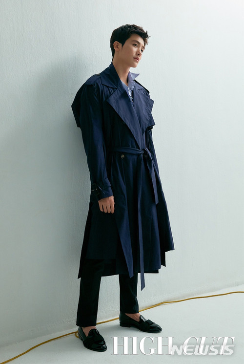 High Cut パク ヒョンシクの画像公開 Syain S 식룸 High Cut パク ヒョンシクの画像公開 Syain S 식룸