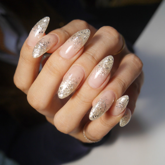 お客様のネイル 鳥取市ネイルサロンティアラ Bloom Nail