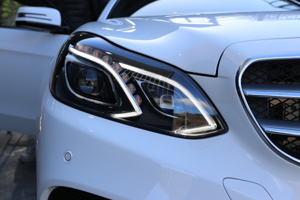 送料無料 激安 お買い得 キ゛フト ベンツ デイライト デイタイムライト デイタイムランニングライト DRL E2PLUG Type02 for  Benz