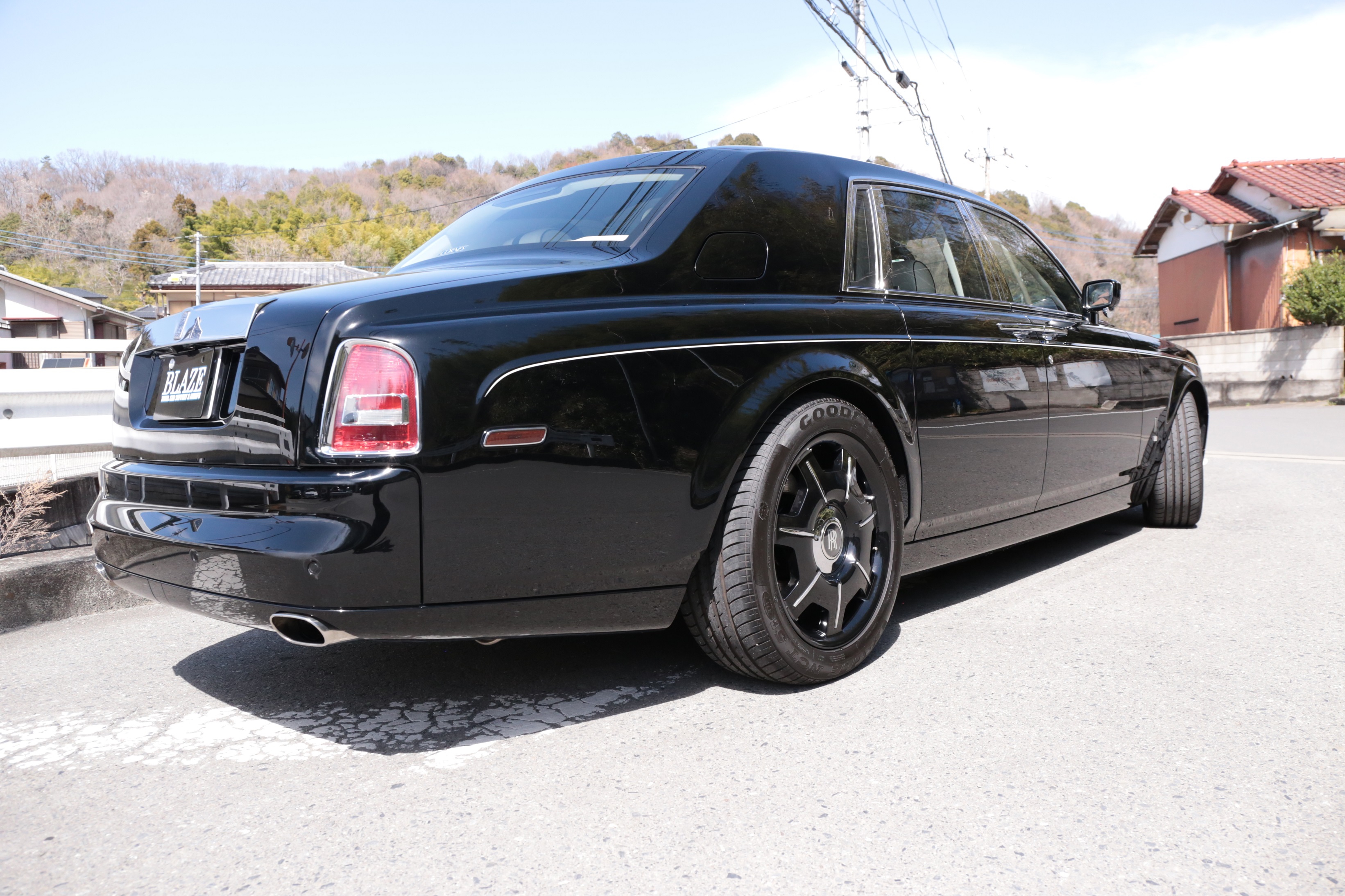 ロールスロイス ファントム SWB V12 6.75L 2007モデル 走行