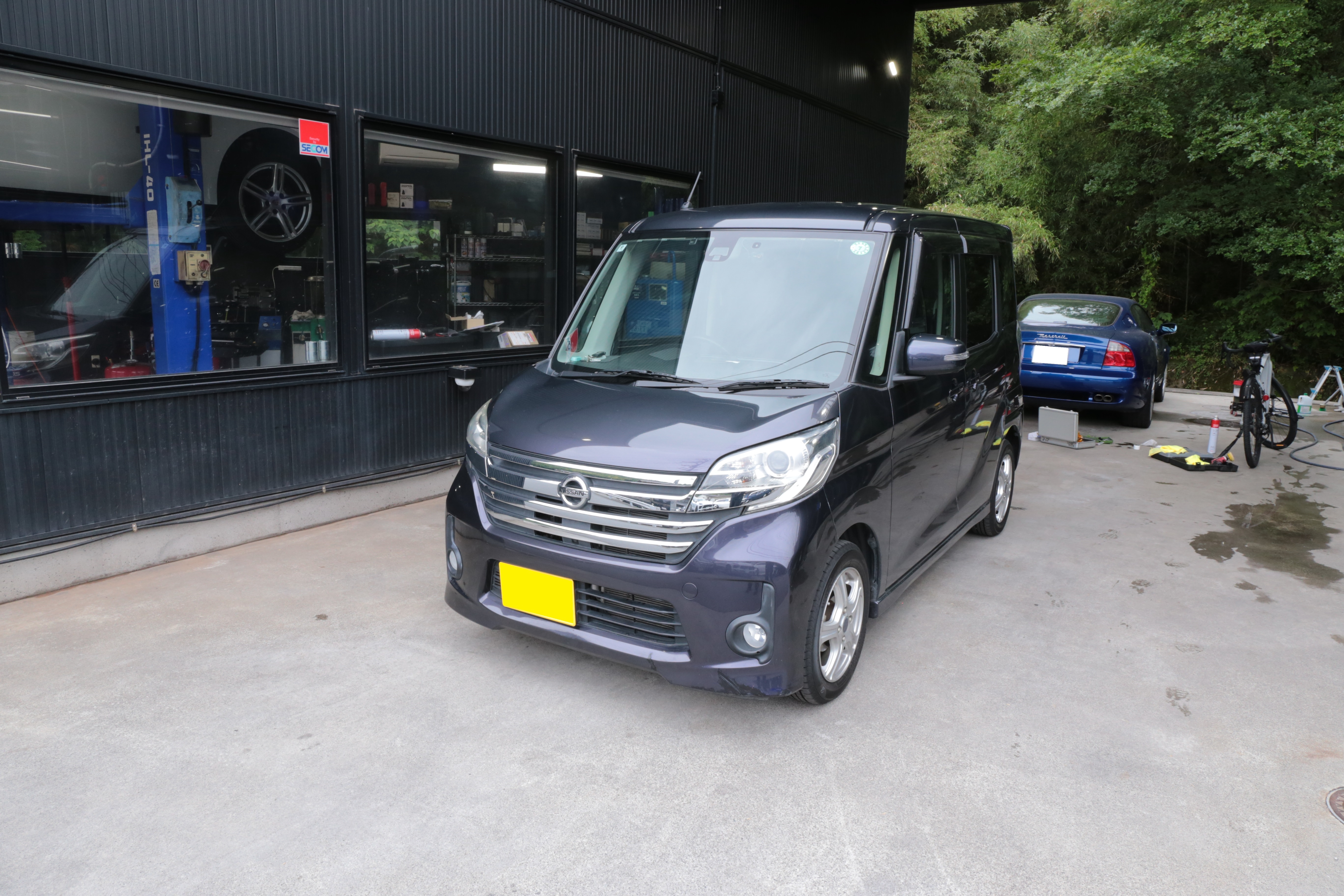 日産 ニッサン デイズルークス フロントガラス 飛び石 ガラス修理
