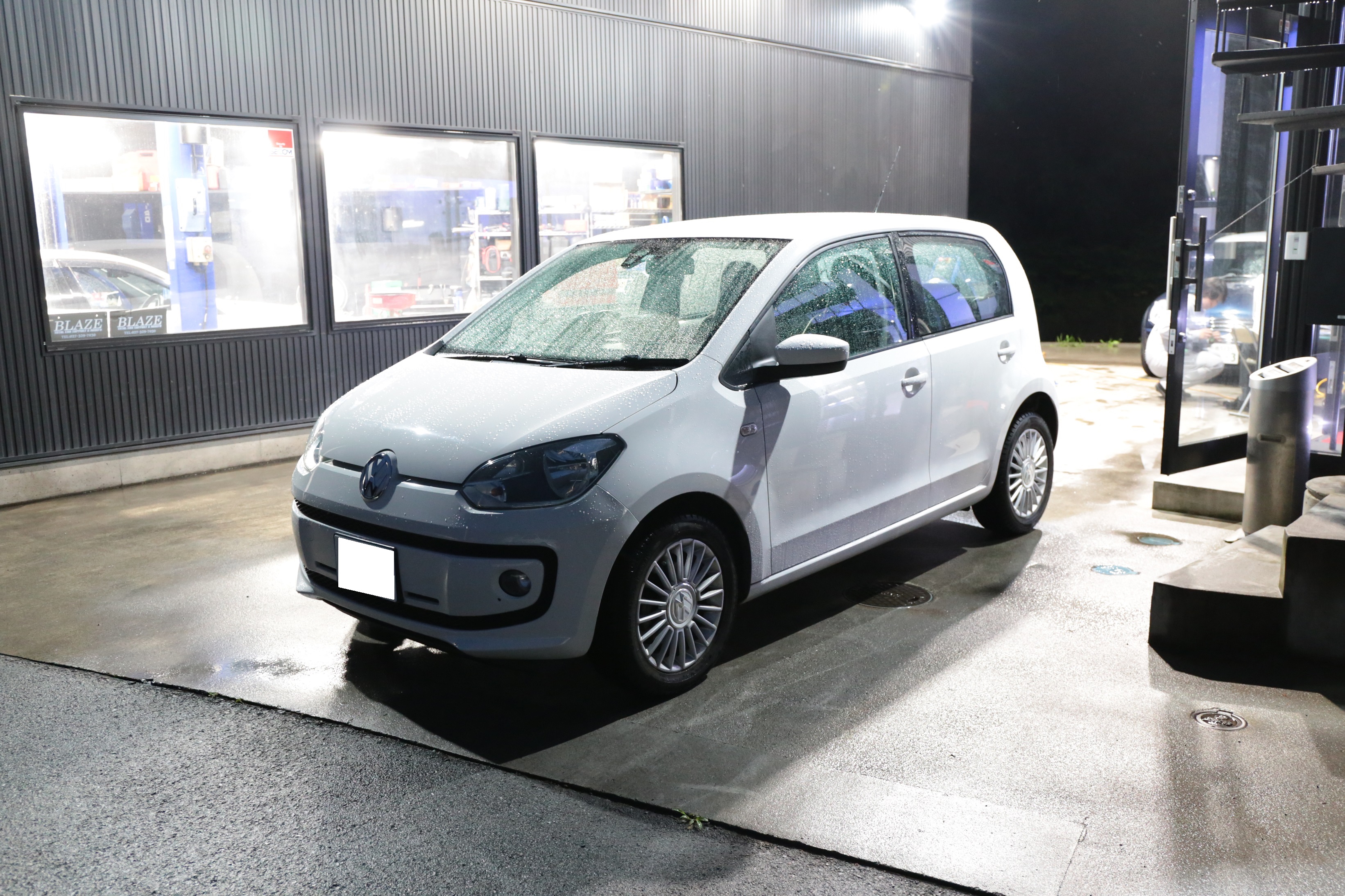 フォルクスワーゲン VW UP！ バッテリー交換 オーテル | 高崎で輸入車修理 中古車売買 コーディングならBLAZE（ブレイズ）へ│BLAZE  Total Car Support & Modify in Takasaki Gunma