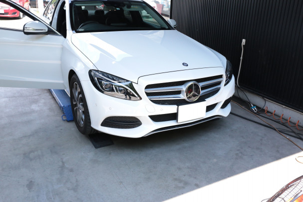 メルセデスベンツ MB Cクラス W205 グリル交換 純正 ダイヤモンド 