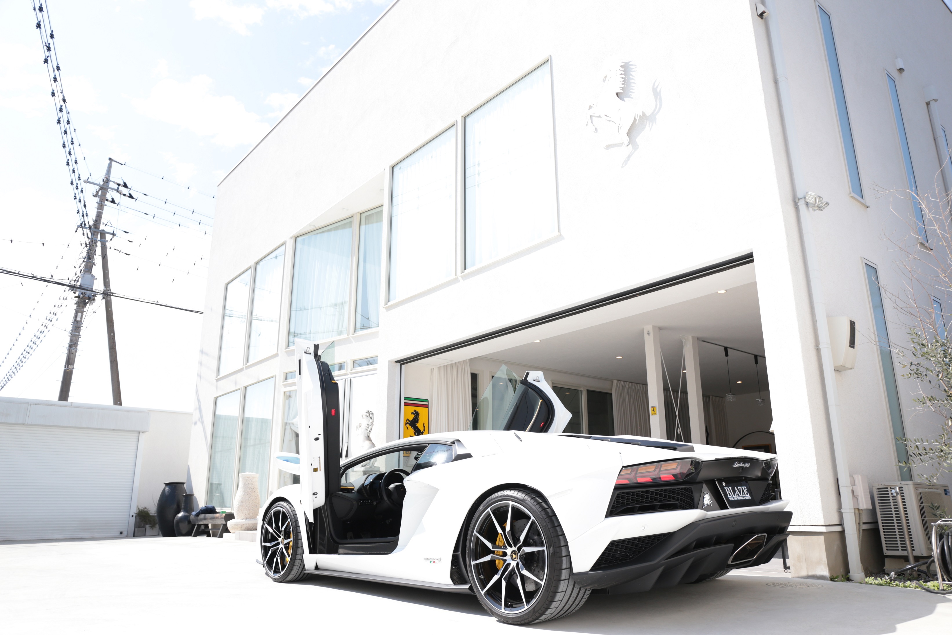 ランボルギーニ アヴェンタドールS LP740-4 V12 6.5L 新入荷