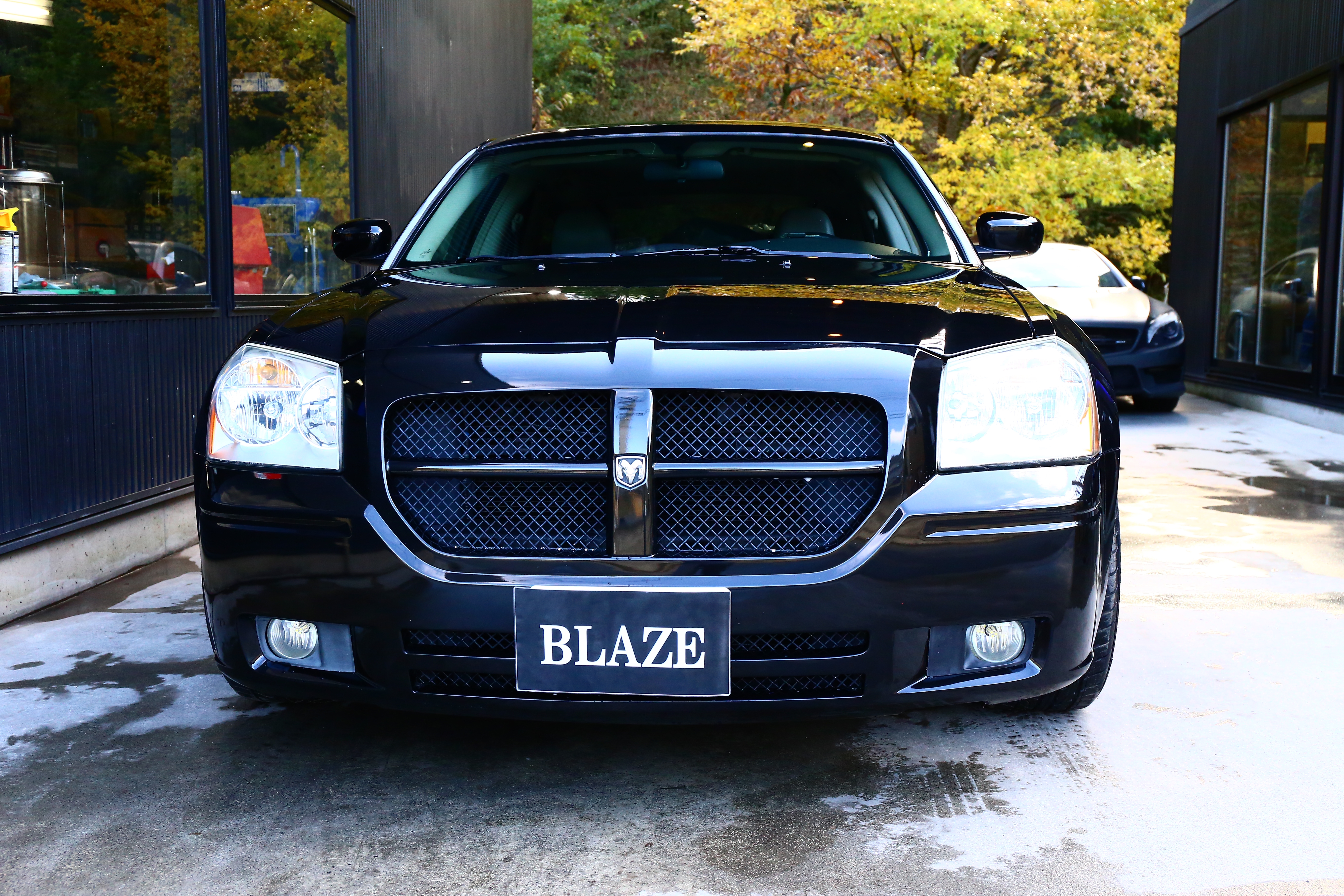 ダッジ マグナム 5 7 ｈｅｍｉ 納車 アメリカ アメ車 高崎で輸入車 中古車売買 コーディングならblaze ブレイズ へ Blaze Total Car Support Modify In Takasaki Gunma